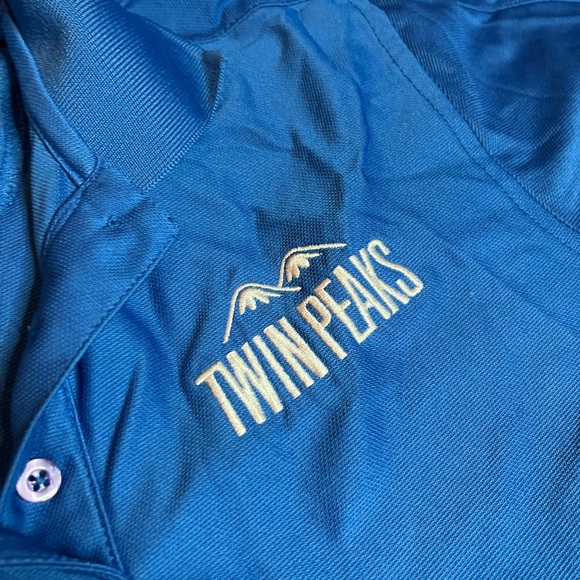 Official Twin Peaks Manager Polo - Picture 3 of 3